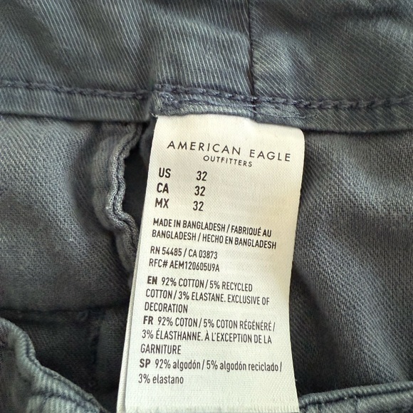 American Eagle Outfitters Blue Flat Front Shorts - Size 32 - Picture 5 of 7